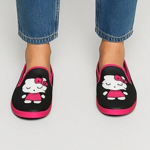 RARE Vintage 2008 Vans x Hello Kitty Slip On Shoes Sneakers Black Pink Size 7.5